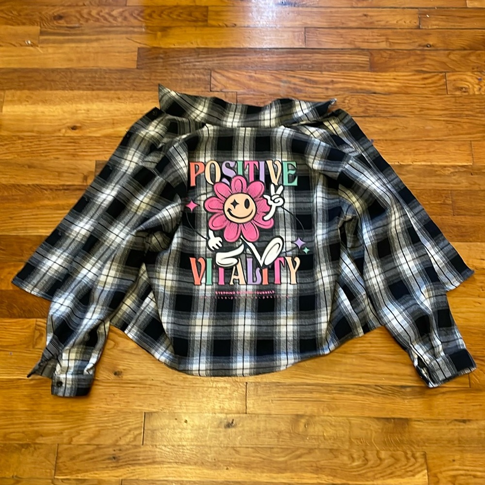 SHEIN flannel Plaid black n white positive flower
